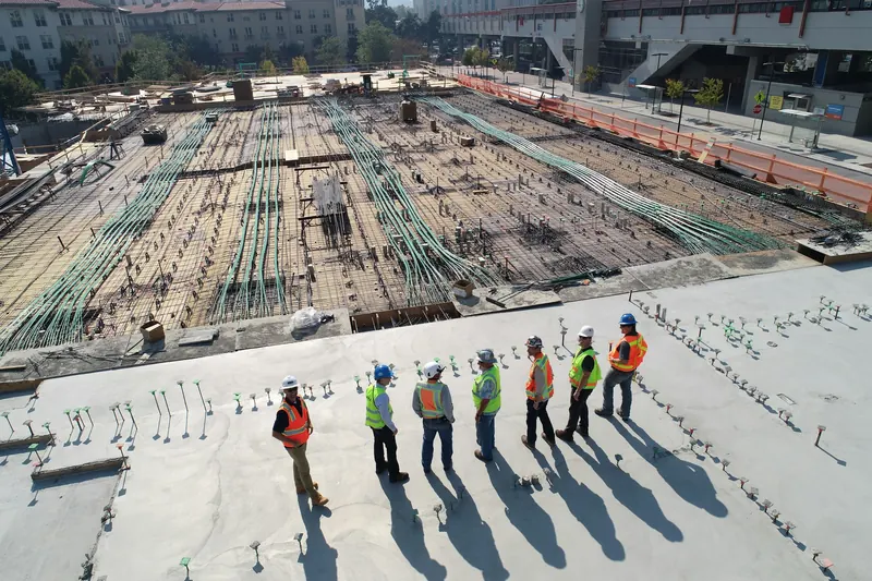 Toolbox talk, 07:05, full crew